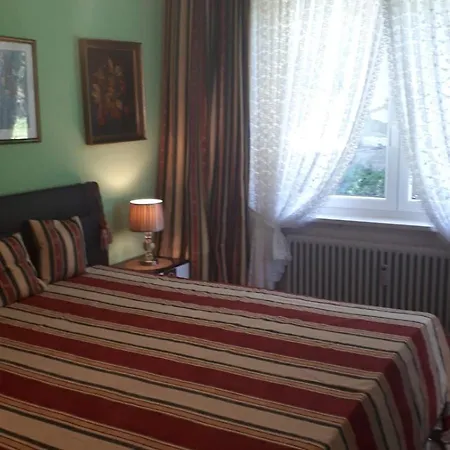 Apartment Casa Roccia Pino Lago Maggiore