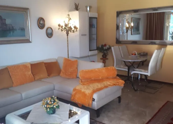 With Panoramic View & Terrace In Pino, Maggiore - Casa Roccia No 7 * Pino Lago Maggiore