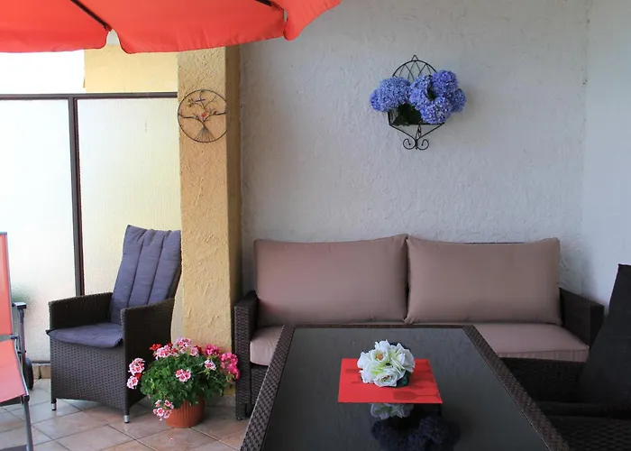 Apartment With Panoramic View & Terrace In Pino, Maggiore - Casa Roccia No 7