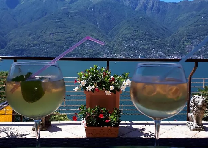 With Panoramic View & Terrace In Pino, Maggiore - Casa Roccia No 7 * Pino Lago Maggiore